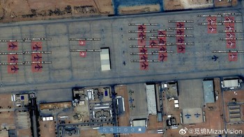 Sejumlah jet tempur AS di Lanud Prince Sultan, Arab Saudi. Dalam keterangan disebutkan ada jenis E-11, E-3, KC-46 and KC-135 pengisi BBM dan P-8 patroli maritim. MizarVision memakai AI dan alat remote sensing untuk mengidentifikasi jenis pesawat di dalam foto. Foto: MizarVision