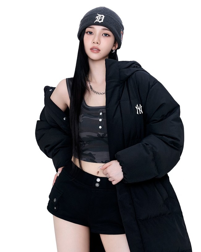 Akhir tahun lalu, Karina aespa resmi didapuk menjadi brand ambassador Chanel Beauty dan kini ia punya 11 tawaran iklan. Personel aespa itu bahkan syuting iklan Google Gemini bersama Byeon Woo Seok dan Jang Wonyoung IVE. Foto: dok. X