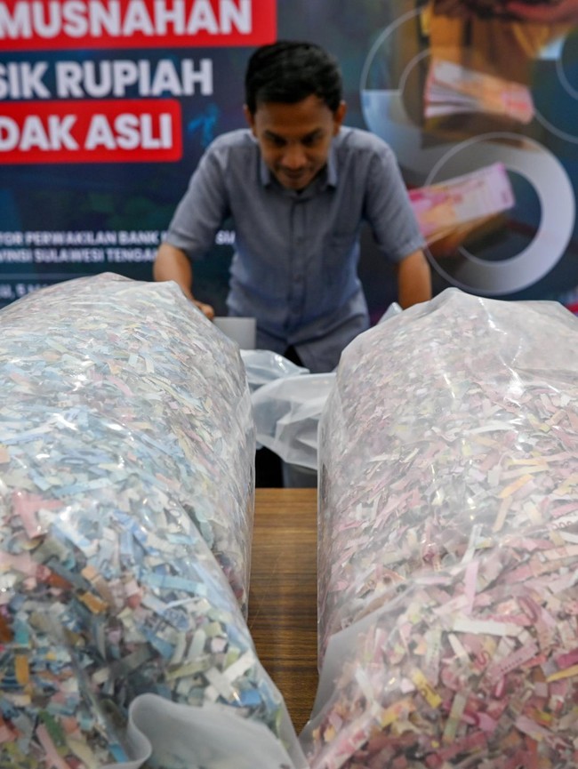 BI Sulteng Musnahkan 5.000 Lembar Uang Palsu