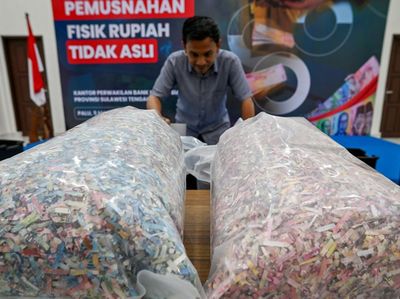 BI Sulteng Musnahkan 5.000 Lembar Uang Palsu