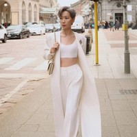 Usia 63, Penampilan Bintang Siluman Ular Putih Cecilia Yip Bikin Kagum