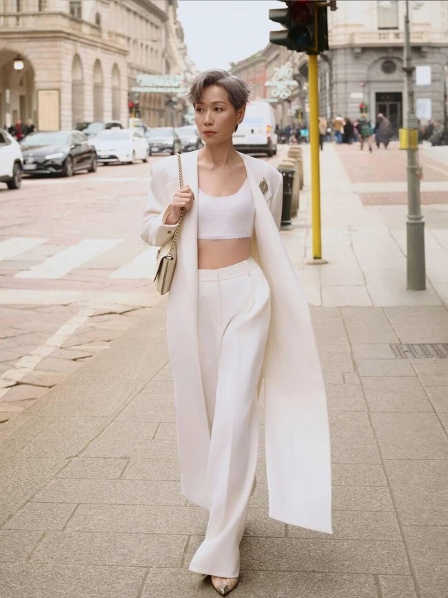 Usia 63, Penampilan Bintang Siluman Ular Putih Cecilia Yip Bikin Kagum