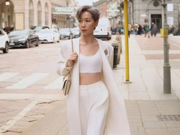 Usia 63, Penampilan Bintang Siluman Ular Putih Cecilia Yip Bikin Kagum