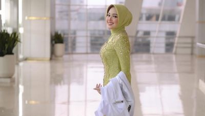 Momen Cecillia Gina Putri Limbad Diambil Sumpah Jadi Dokter Gigi