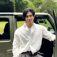 8 Foto Chuando Tan Pria Paling Awet Muda, Ultah ke-60 Tahun Wajah Bak 30 Tahun