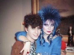 Dulu Rambut Begini Keren di Era 80-an, Kamu Pernah Nggak?