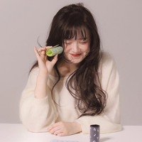 Goo Hye Sun beralih jadi pebisnis setelah menyelesaikan S2 di KAIST. Pemain drama Korea Boys Before Flowers itu mematenkan produk roll rambut dengan desain lucu bernama KOOROLL. Foto: dok. Instagram @kookoo900
