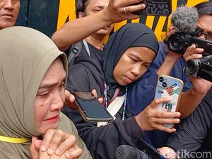 Tangis Ibu Saat Fandi ABK Medan Divonis 5 Tahun Penjara: Saya Harap Bebas