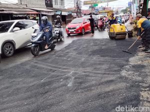 Pemerintah Tambal 85.466 Lubang Jalan Jelang Lebaran