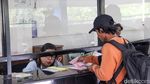 Jelang Lebaran, Penjualan Tiket Mudik di Terminal Kampung Rambutan Naik