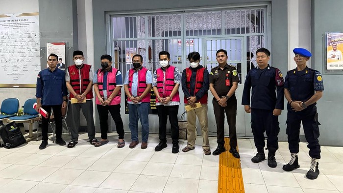 Kejari Luwu menetapkan 5 tersangka kasus korupsi program P3A-TGAI.