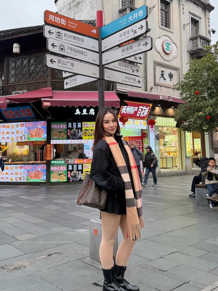 Mayang Lucyana Buka Puasa hingga Sahur di Hangzhou, Ini Gaya Kecenya!