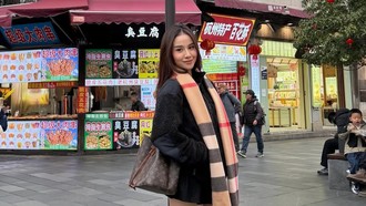 Mayang Lucyana Buka Puasa hingga Sahur di Hangzhou, Ini Gaya Kecenya!