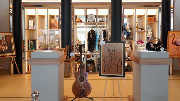 Imigrasi Sulap Ruang Tunggu Layanan Jadi Galeri, Pamerkan Produk Karya Napi: Transformasi Tempat Menunggu Menjadi Seni yang Mengesankan