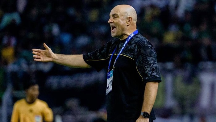 Pelatih Persebaya, Bernardo Tavares