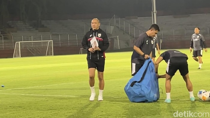 Pelatih Timnas Indonesia U-20, Nova Arianto
