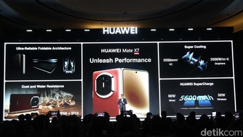 CEO Huawei Indonesia Huiler Fan dan Senior Manager Retail Huawei Indonesia Edy Supartono melakukan launching Huawei Mate X7 di Jakarta, Kamis (5/3/2026).