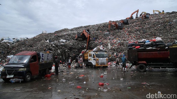 Rencana pembangunan fasilitas Pengolahan Sampah menjadi Energi Listrik (PSEL) di Kabupaten Bekasi diperkirakan mengalami keterlambatan dari jadwal semula. Proyek yang direncanakan berdiri di kawasan Tempat Pembuangan Akhir (TPA) Burangkeng, Kecamatan