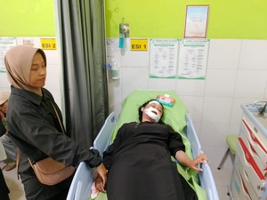 Pohon Tumbang Timpa Pemotor di Banyuwangi, 3 warga dilarikan ke UGD