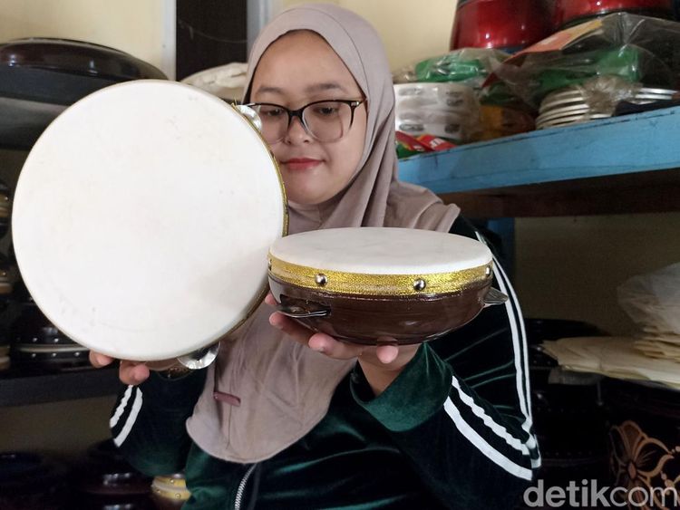 Menengok Perajin Rebana di Kota Blitar yang Bertahan