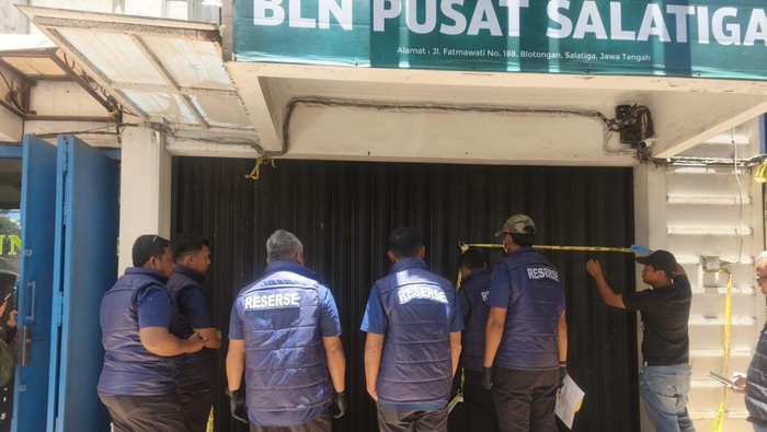 Direktur Reserse Kriminal Khusus (Dir Reskrimsus) Polda Jawa Tengah, Kombes Djoko Julianto menyebut korban ada di Jateng dan Jatim.