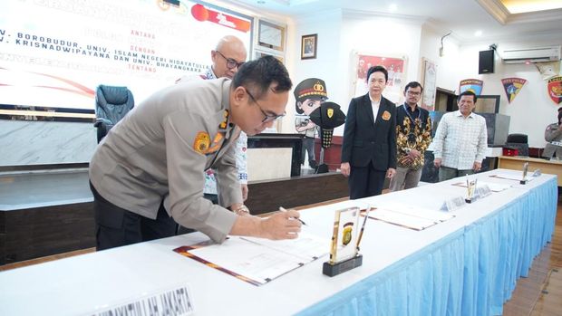 Polda Metro Jaya menandatangani kerja sama dengan 4 universitas. (dok.istimewa)
