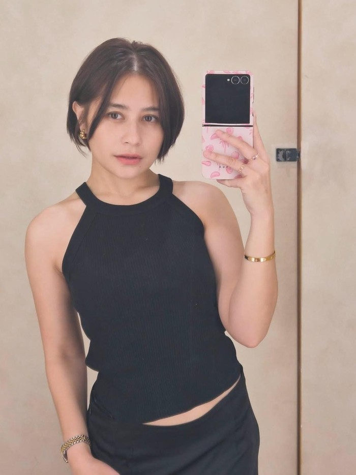 Prilly Latuconsina Potong Rambut Lagi, Omara Esteghlal: Seksi Sekali!