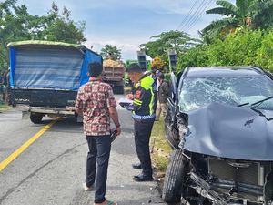 Tabrak Truk BBM, Rombongan Pemprov Sultra Kecelakaan Beruntun di Buton