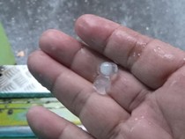 Heboh Dua Desa di Kuningan Dilanda Hujan Es