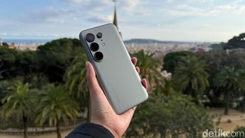 Tecno Camon 50 Pro 5G sebenarnya diluncurkan secara global dengan nama Tecno Camon 50 Ultra. Foto: Virgina Maulita Putri/detikINET