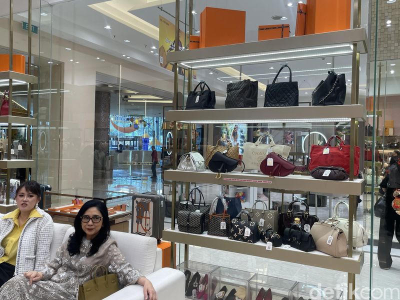 Trans First Luxury