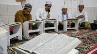 Kegiatan tadarus tersebut digelar selama Ramadan sebagai bagian dari pembinaan keagamaan bagi warga binaan. ANTARA FOTO/Auliya Rahman