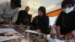 Warga Padati Kediaman Dubes Iran, Doa untuk Khamenei
