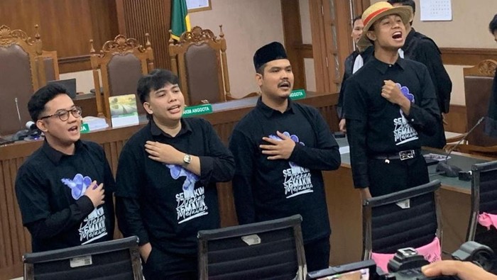 Empat terdakwa kasus penghasutan demo ricuh Agustus 2025 divonis bebas. (Mulia/detikcom)