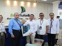 Komisaris Independen TASPEN Tinjau Penyerahan THR di Makassar