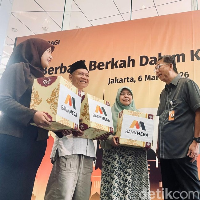 Bank Mega Tebar Berkah Ramadan, 15 Ribu Paket Sembako Dibagikan