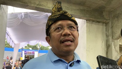 Bupati Lombok Barat, Lalu Ahmad Zaini (LAZ). (M. Zahiruddin/detikBali)