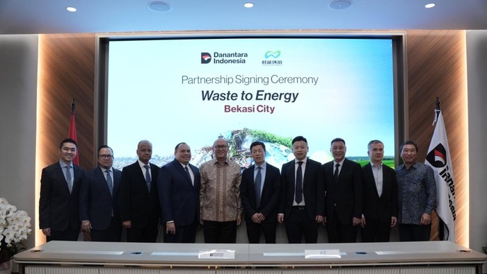 Dua perusahaan China olah sampah jadi listrik di Bekasi & Denpasar