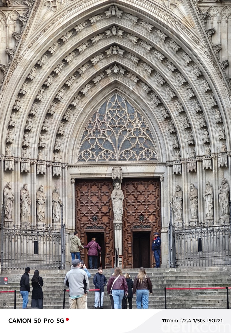 Hasil foto Tecno Camon 50 Pro