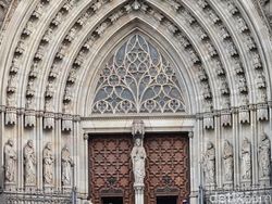 Keliling Barcelona Sambil Jajal Kamera Tecno Camon 50 Pro 5G