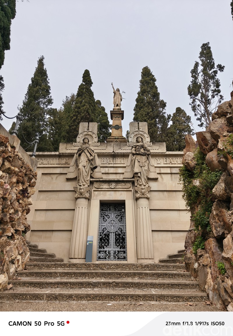 Hasil foto Tecno Camon 50 Pro