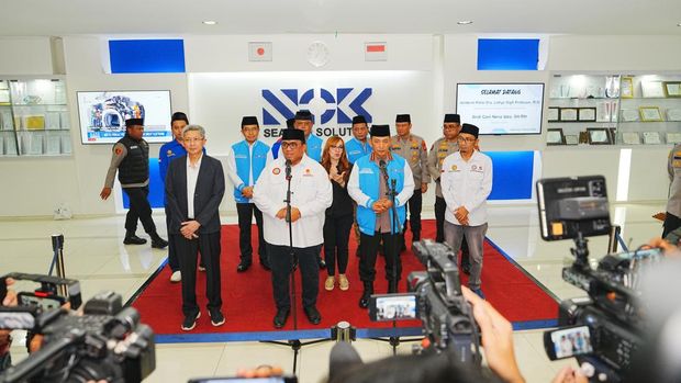 Kapolri Jeneral Listyo Sigit Prabowo dan Presiden Konfederasi Serikat Pekerja Seluruh Indonesia (KSPSI) Andi Gani Nena Wea