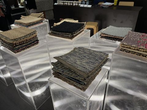 karpet dari serat batang pisang