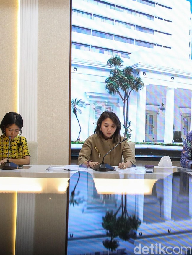 Ketegangan Meningkat, Kemlu Mulai Evakuasi WNI dari Iran