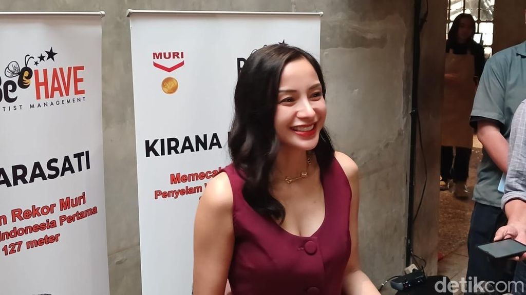 Cerita Kirana Larasati Usai Cetak Rekor MURI Menyelam 127 M