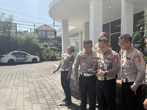 Korlantas Polri melakukan pemantauan udara menggunakan ETLE Drone Presisi pada sejumlah titik strategis di wilayah Kota Denpasar, Bali. (dok.Korlantas Polri)