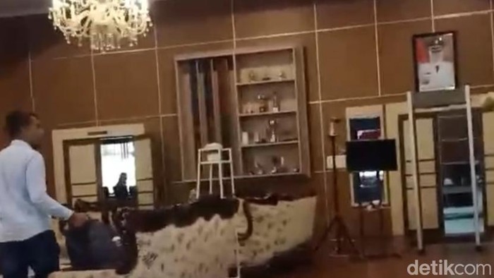 KPK Geledah Kantor Bupati Pekalongan Fadia Arafiq, Segel 4 Ruangan dalam Operasi Anti-Korupsi