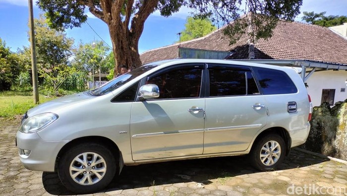 Mobil yang dirampas polisi gadungan di Malang
