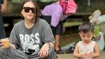 Momen Natalie Holscher Bagikan Kurma saat Umrah dan Jajan di Thailand