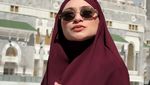 Momen Natalie Holscher Bagikan Kurma saat Umrah dan Jajan di Thailand